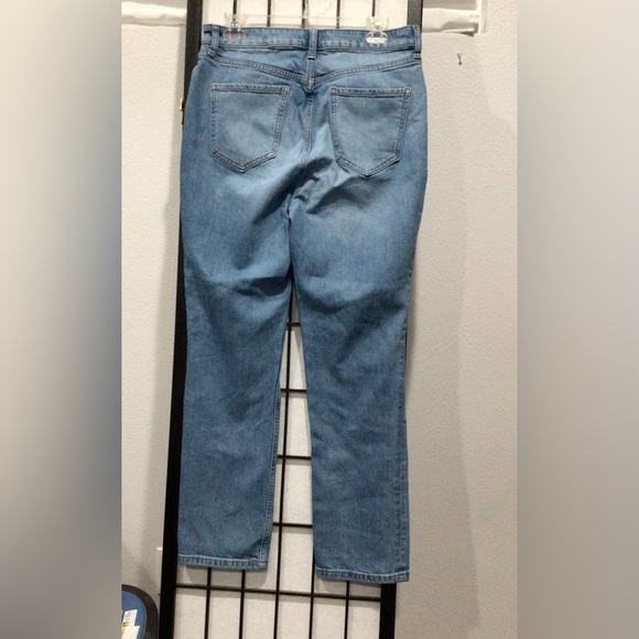 Elizabeth and James The Vintage Straight Jeans - Picture 3 of 7